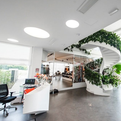 helicoidal concrete staircase