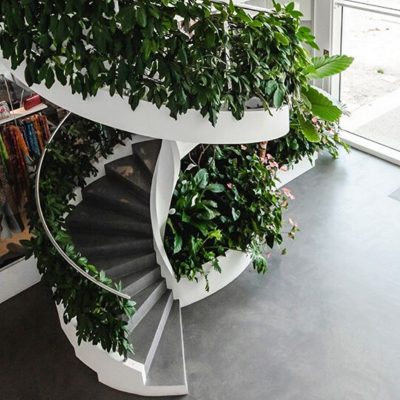 helicoidal concrete staircase