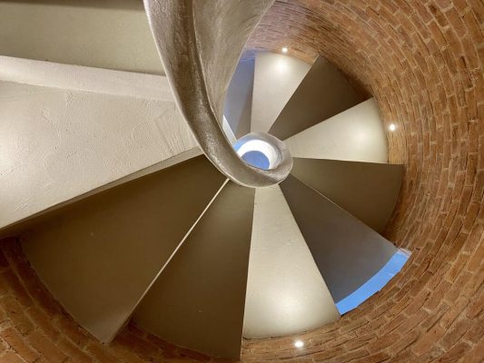 Scala interna Elicoidale in ceramica